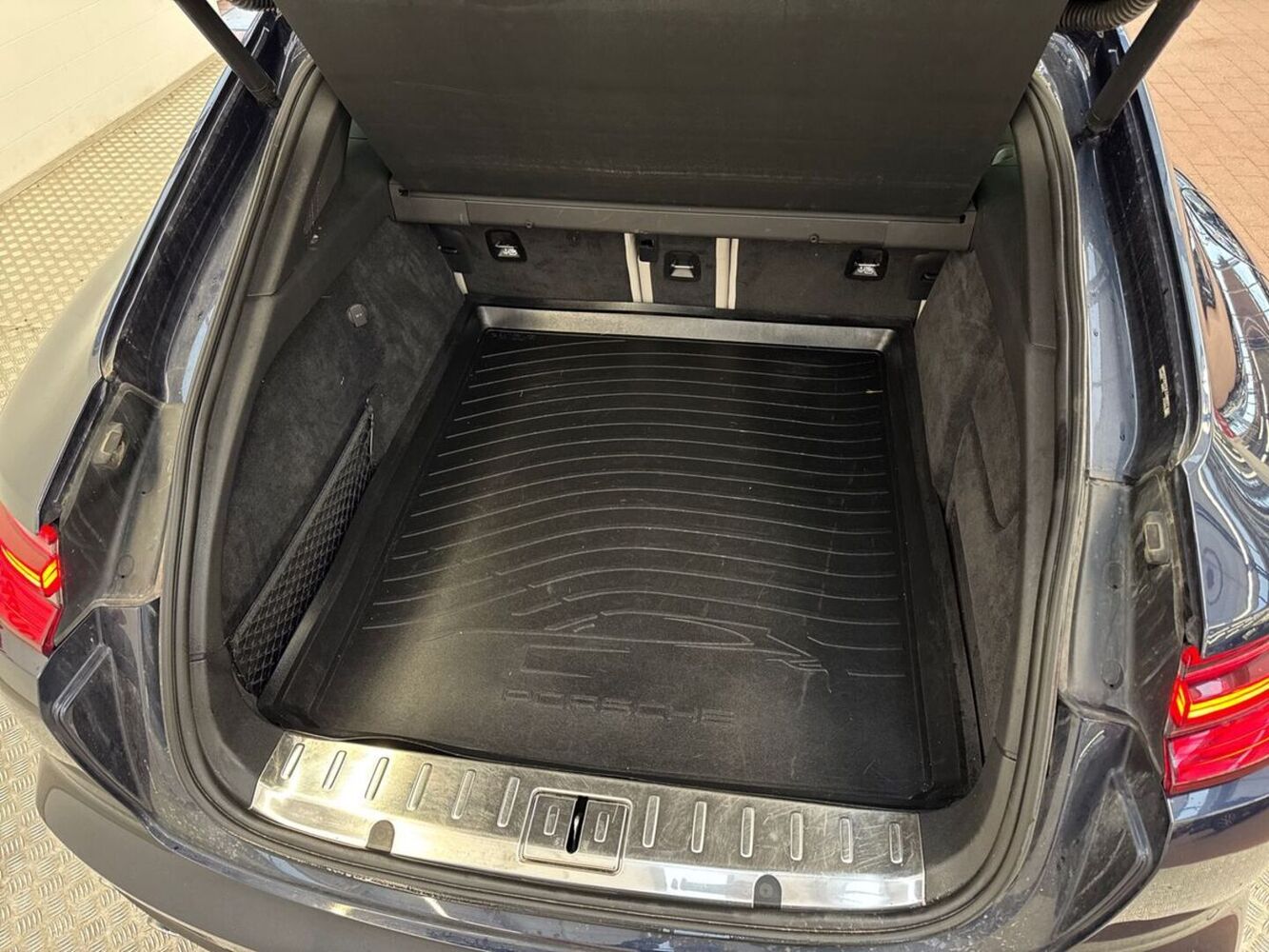 Porsche Panamera vaihtoauto