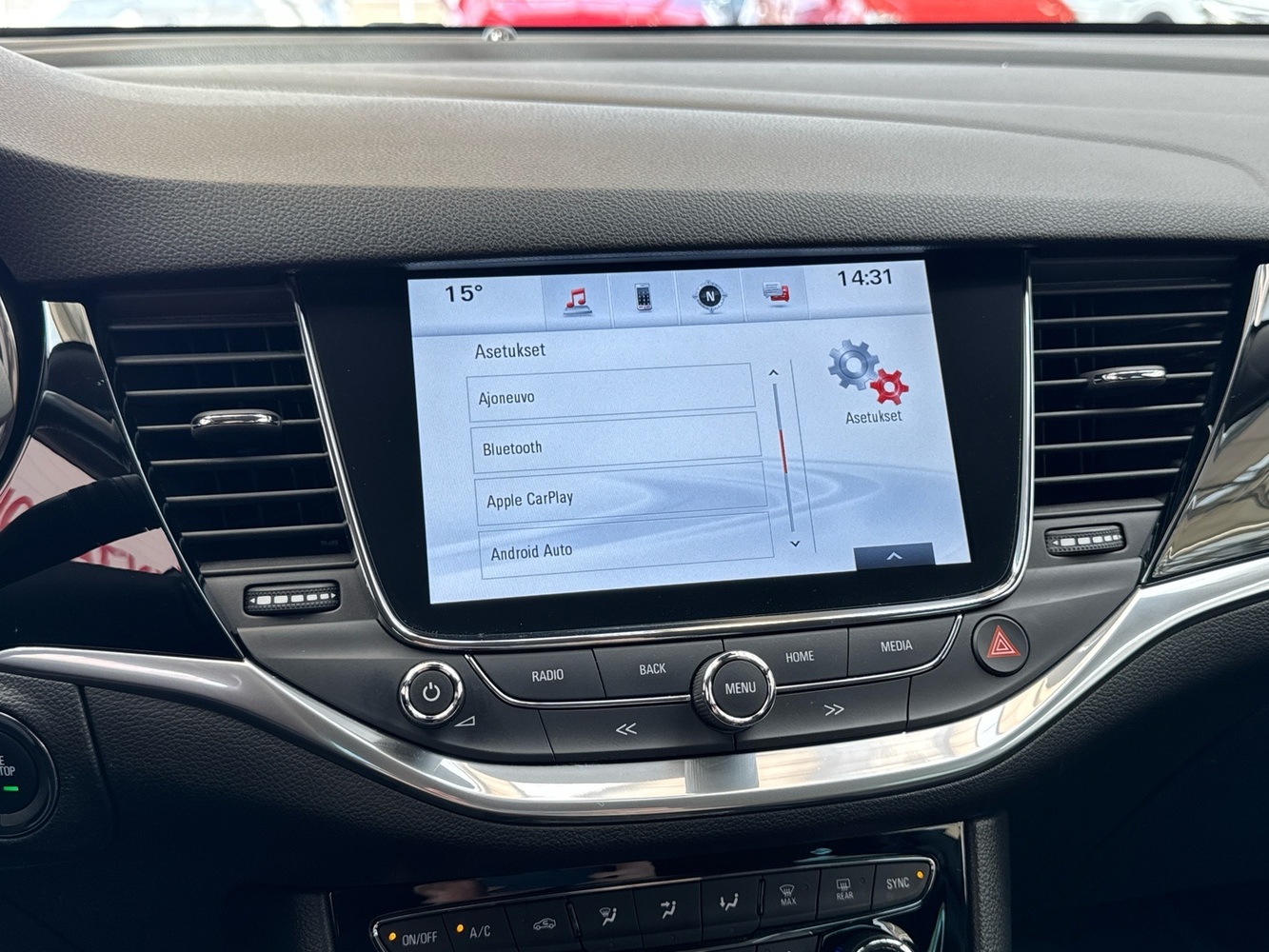 Opel Astra vaihtoauto