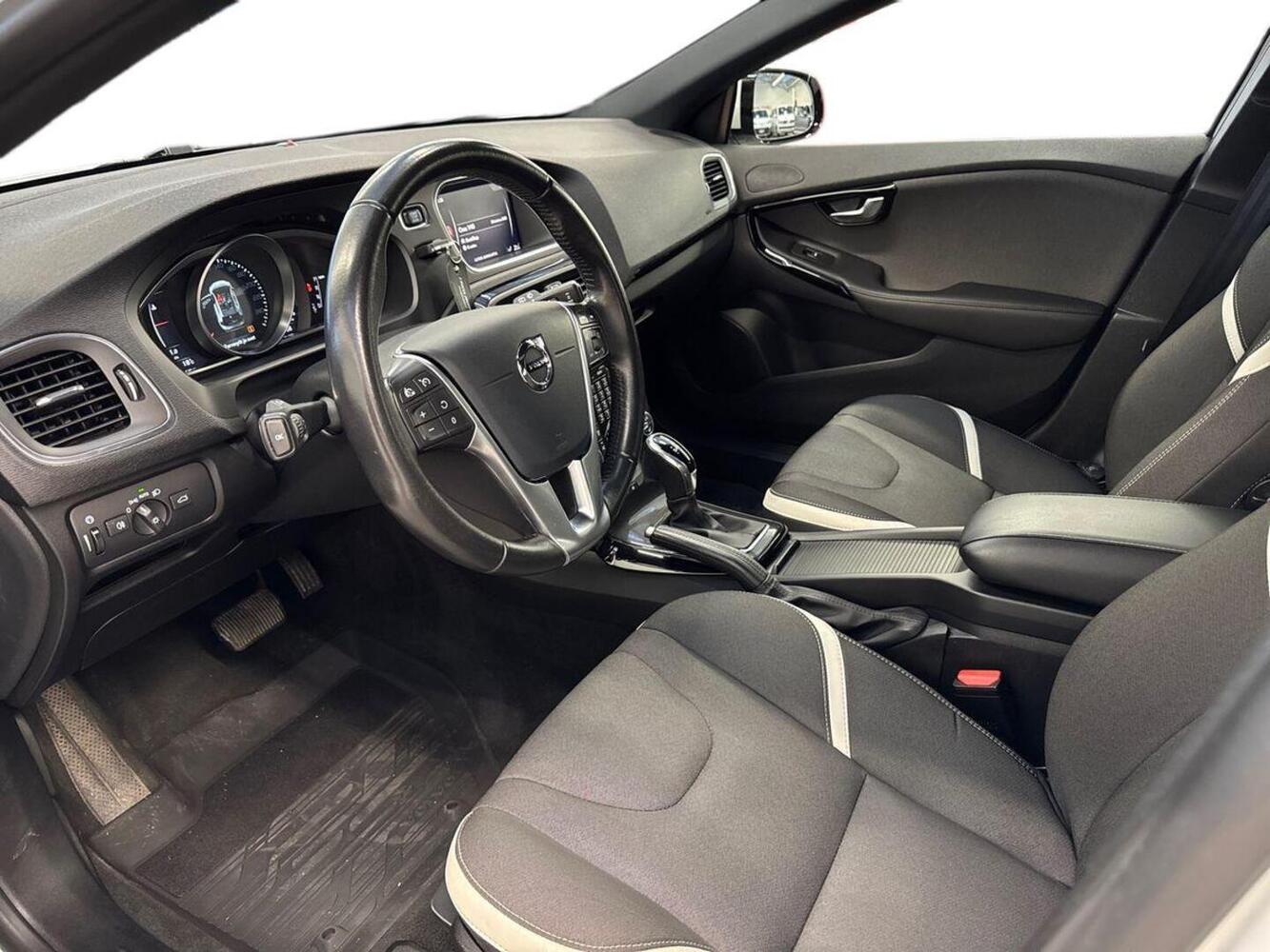 Volvo V40 vaihtoauto