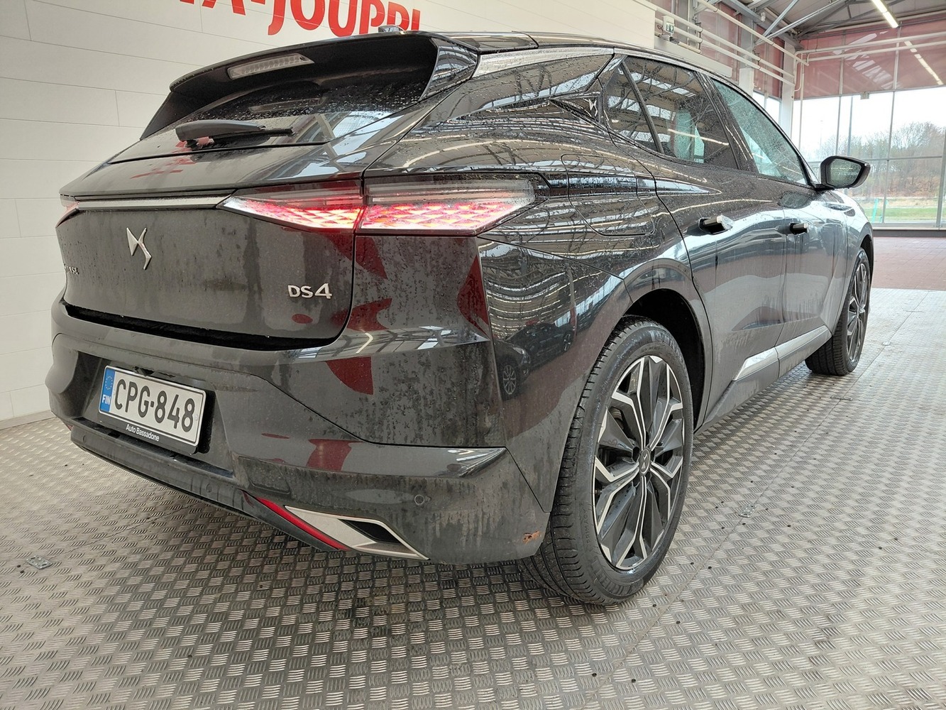 DS 4 vaihtoauto