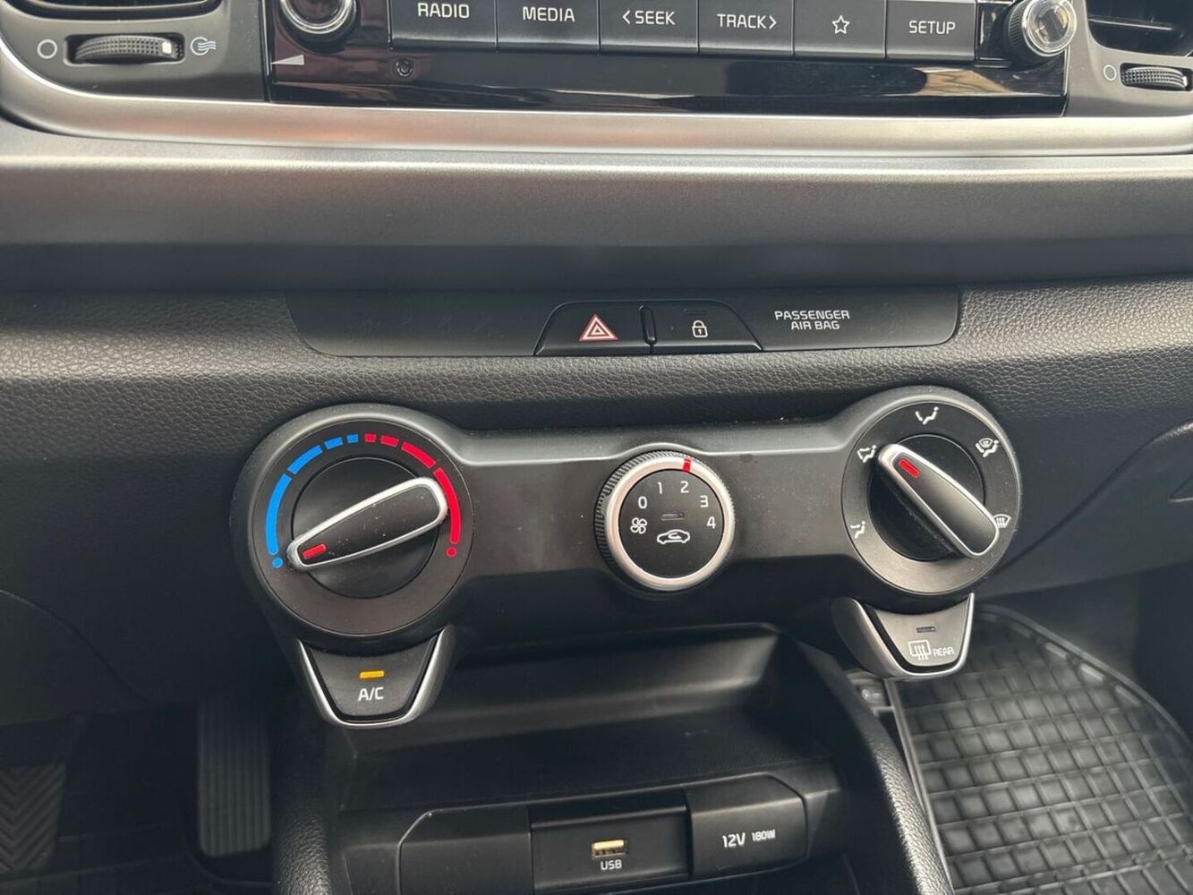 Kia Rio vaihtoauto