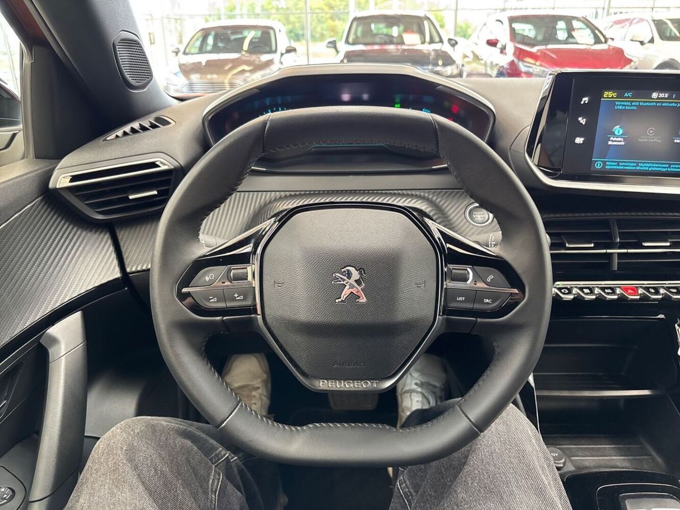 Peugeot e-2008 vaihtoauto