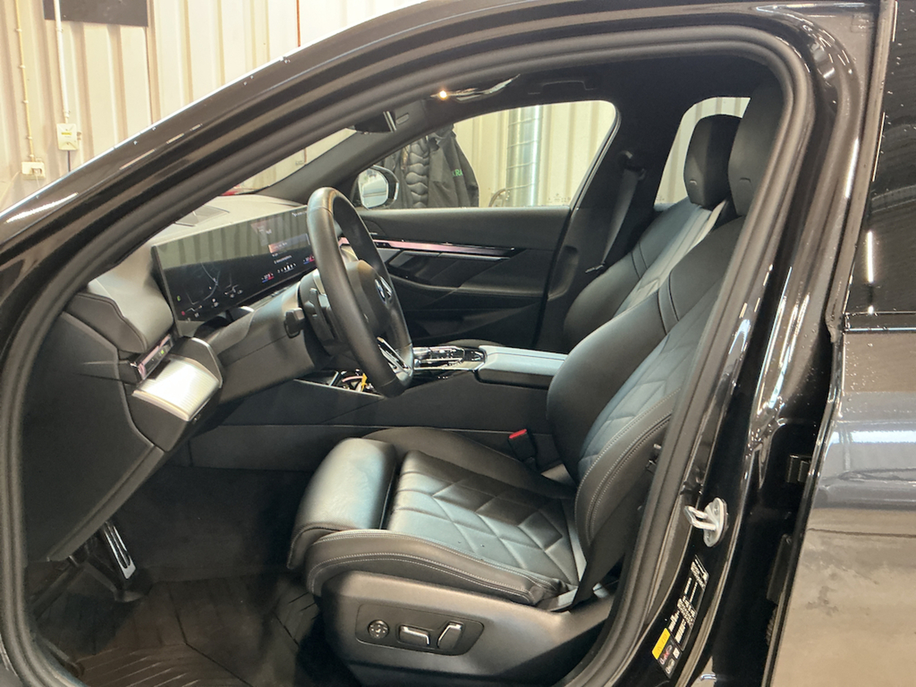 BMW i5 vaihtoauto