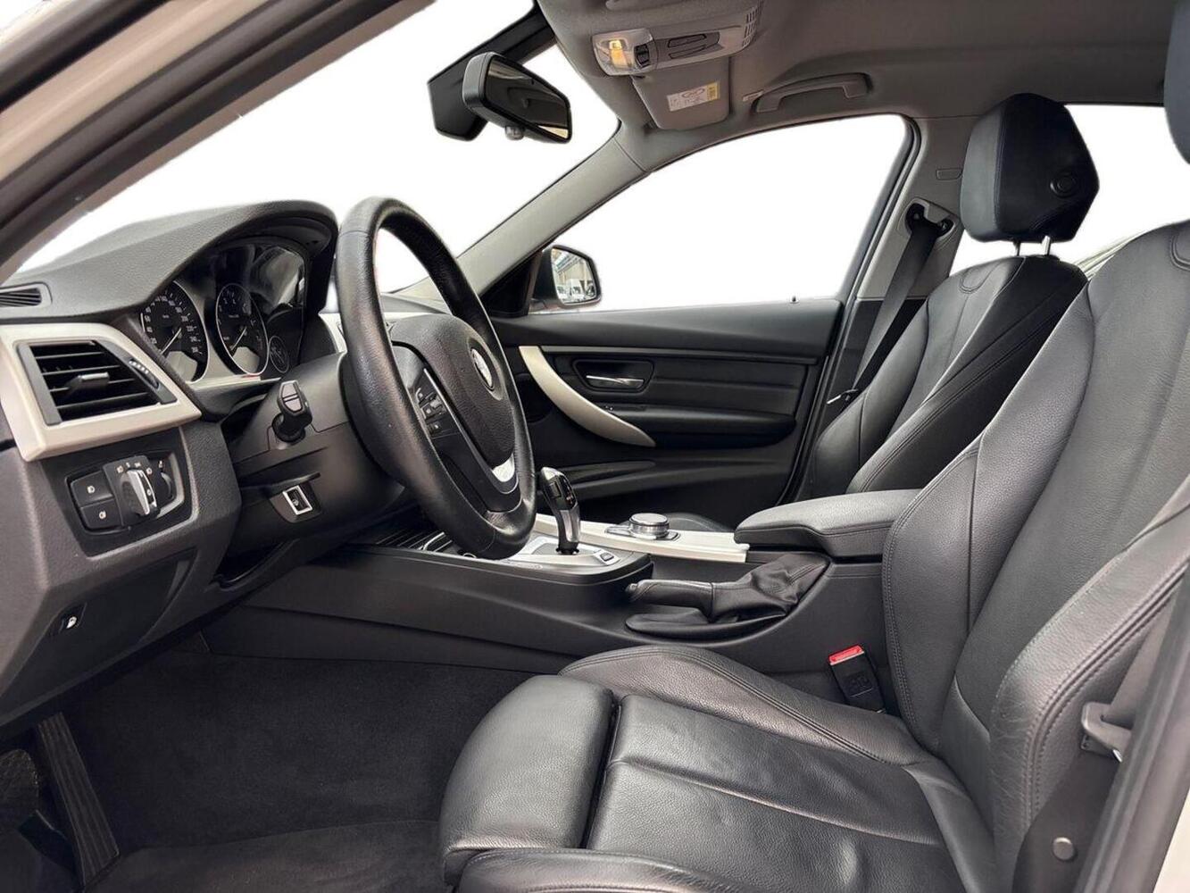BMW 330 vaihtoauto