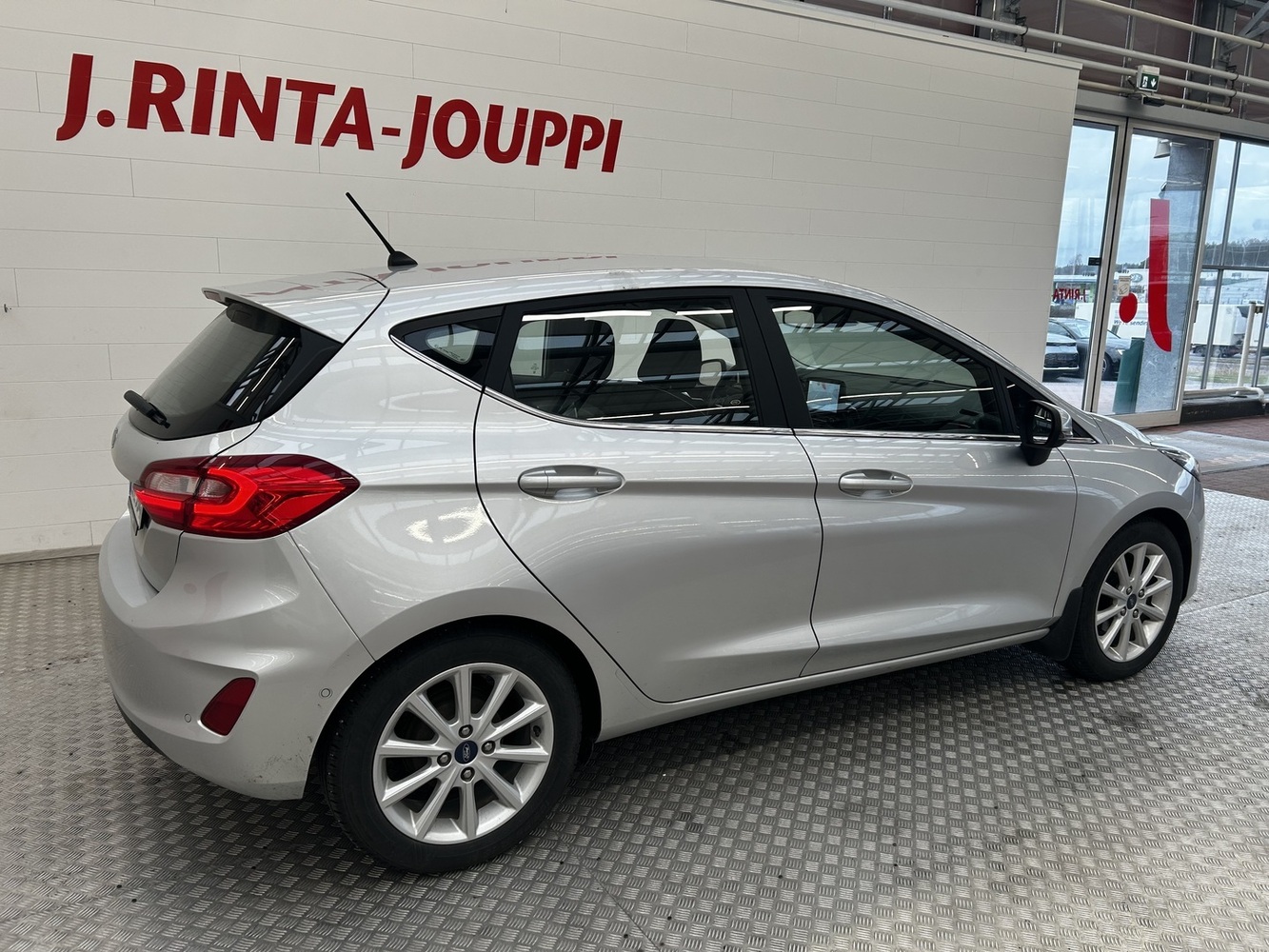 Ford Fiesta vaihtoauto