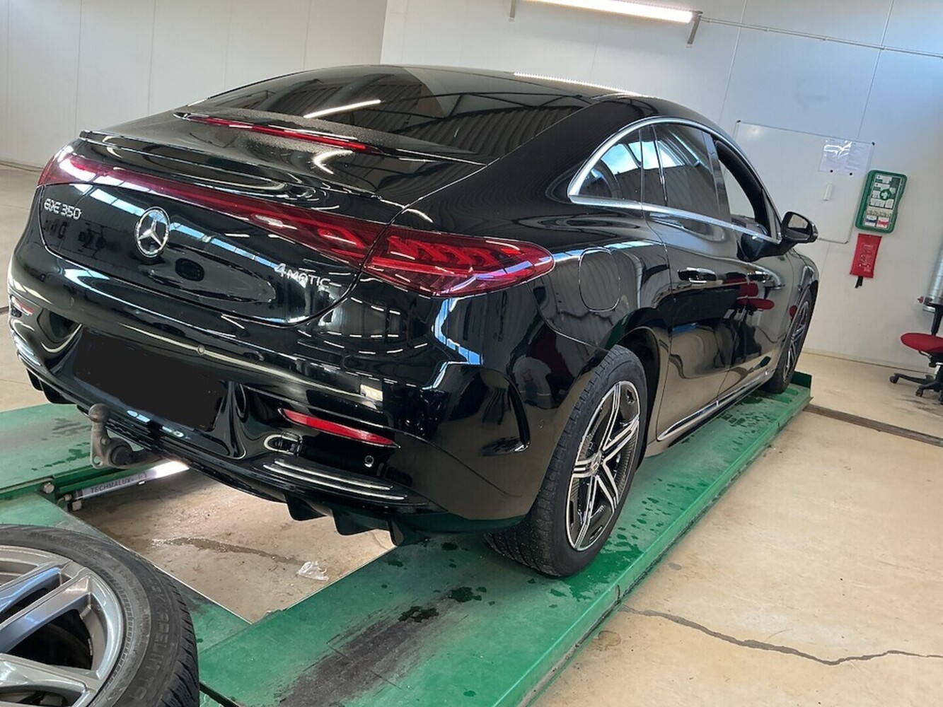 Mercedes-Benz EQE vaihtoauto