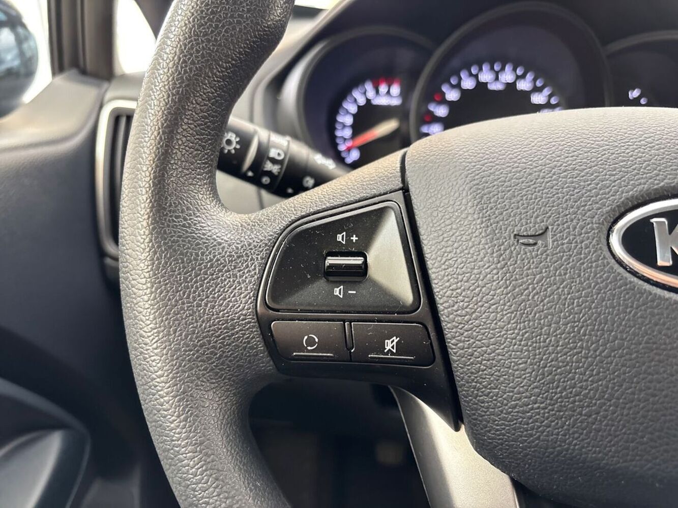 Kia Rio vaihtoauto
