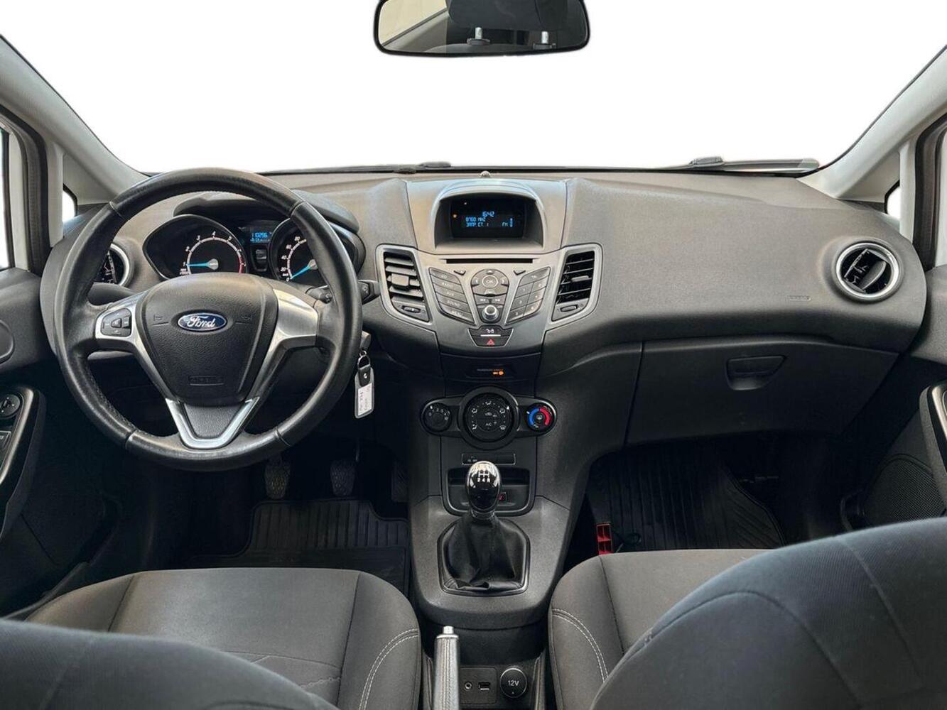 Ford Fiesta vaihtoauto