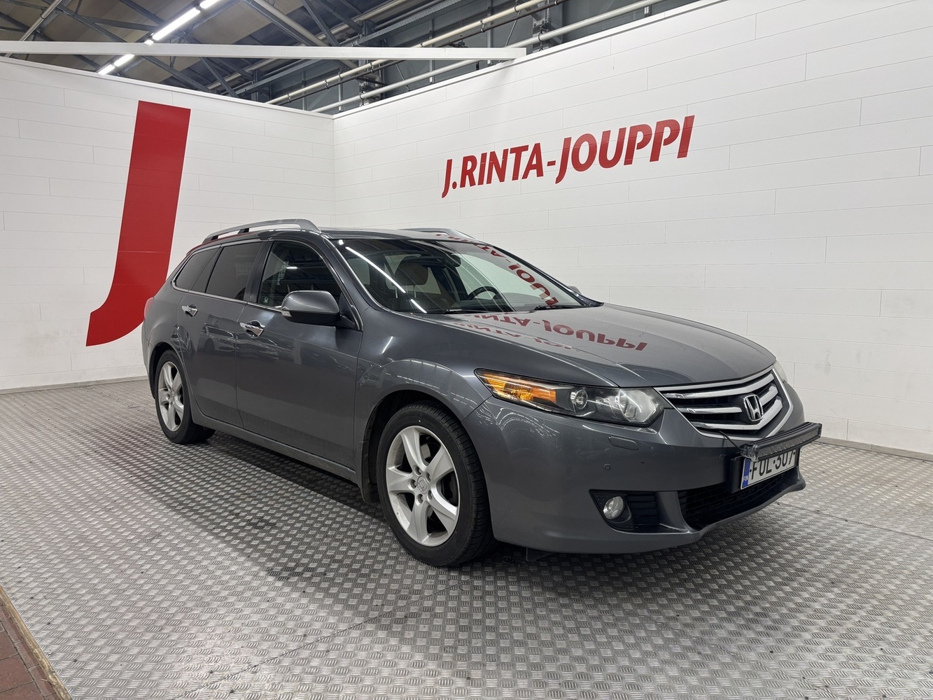 Honda Accord vaihtoauto