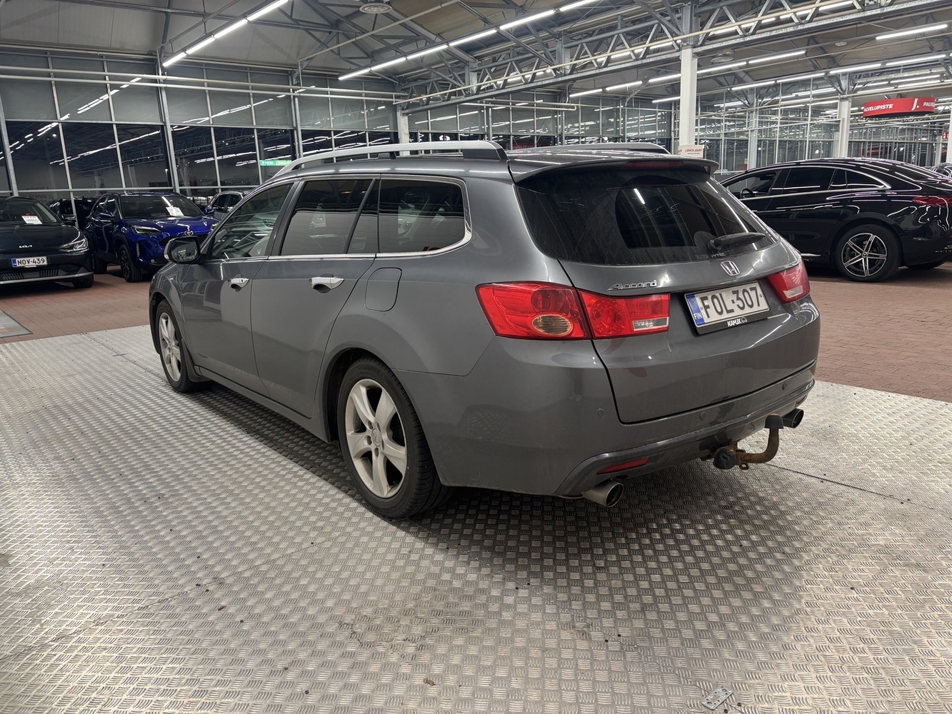 Honda Accord vaihtoauto