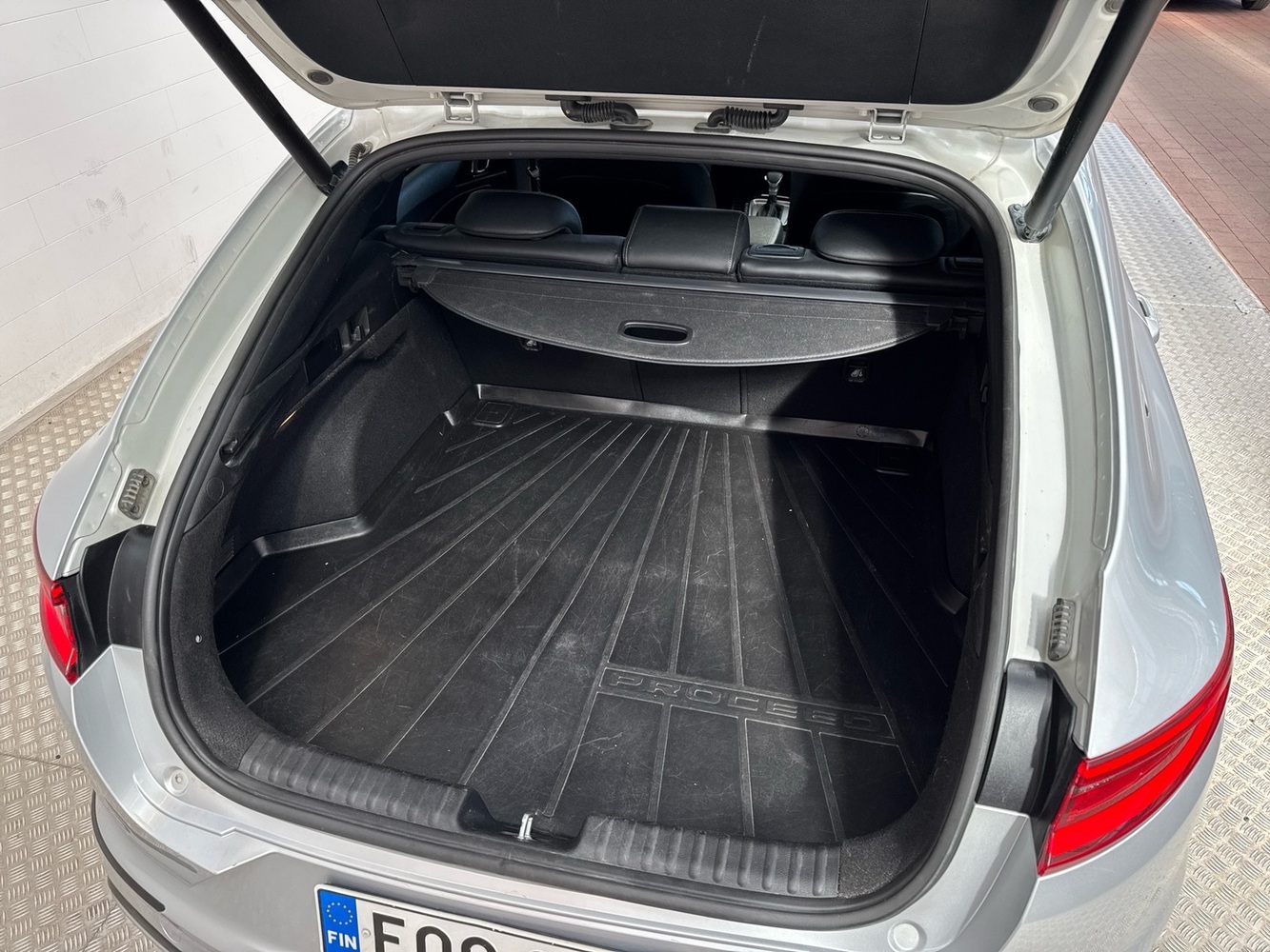 Kia Proceed vaihtoauto