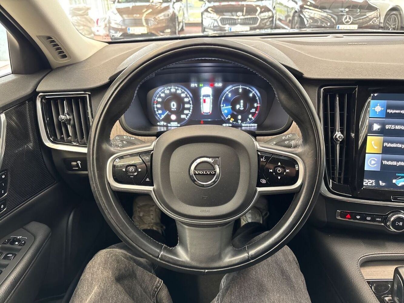 Volvo V90 Cross Country vaihtoauto