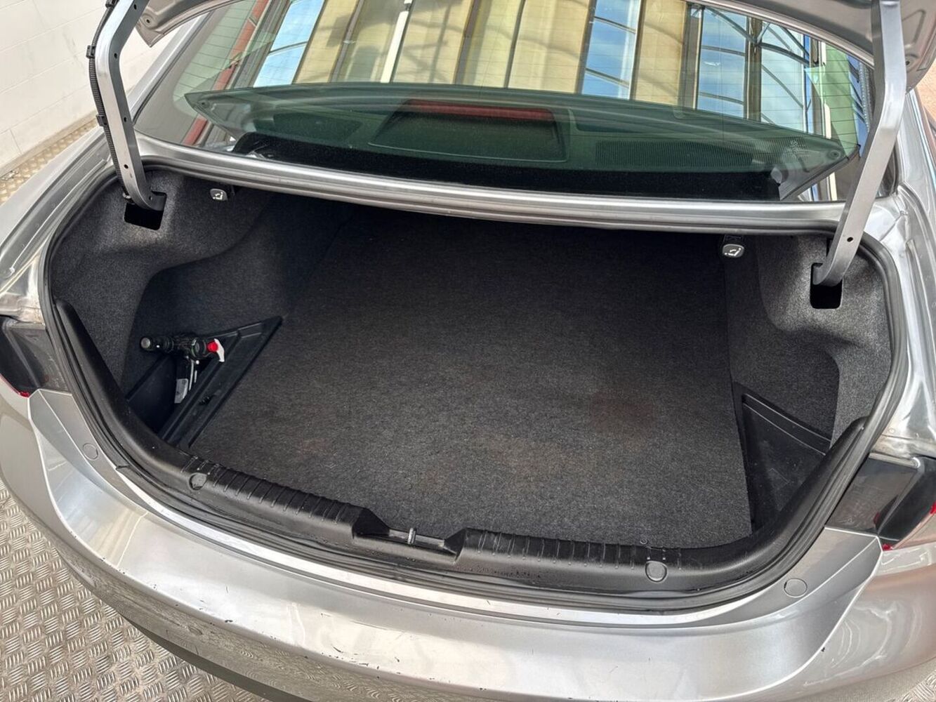 Mazda 6 vaihtoauto