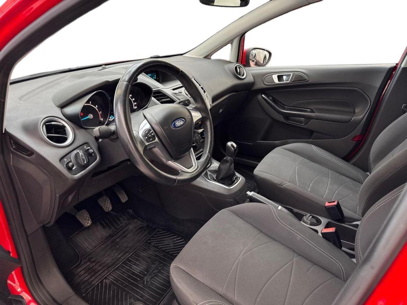Ford Fiesta vaihtoauto