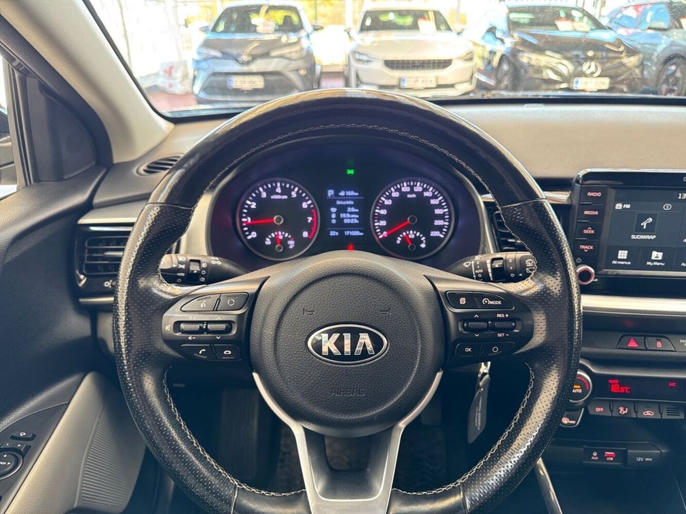 Kia Stonic vaihtoauto