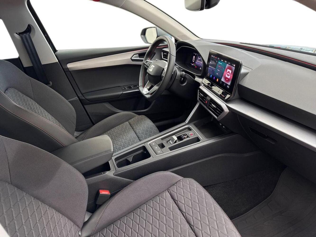 SEAT Leon Sportstourer vaihtoauto