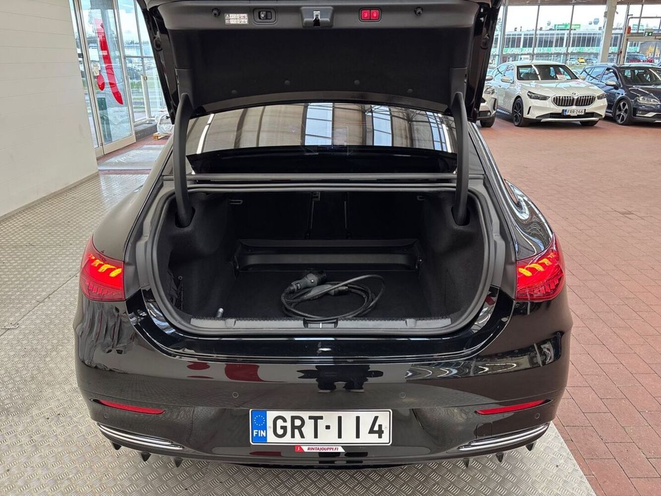 Mercedes-Benz EQE vaihtoauto