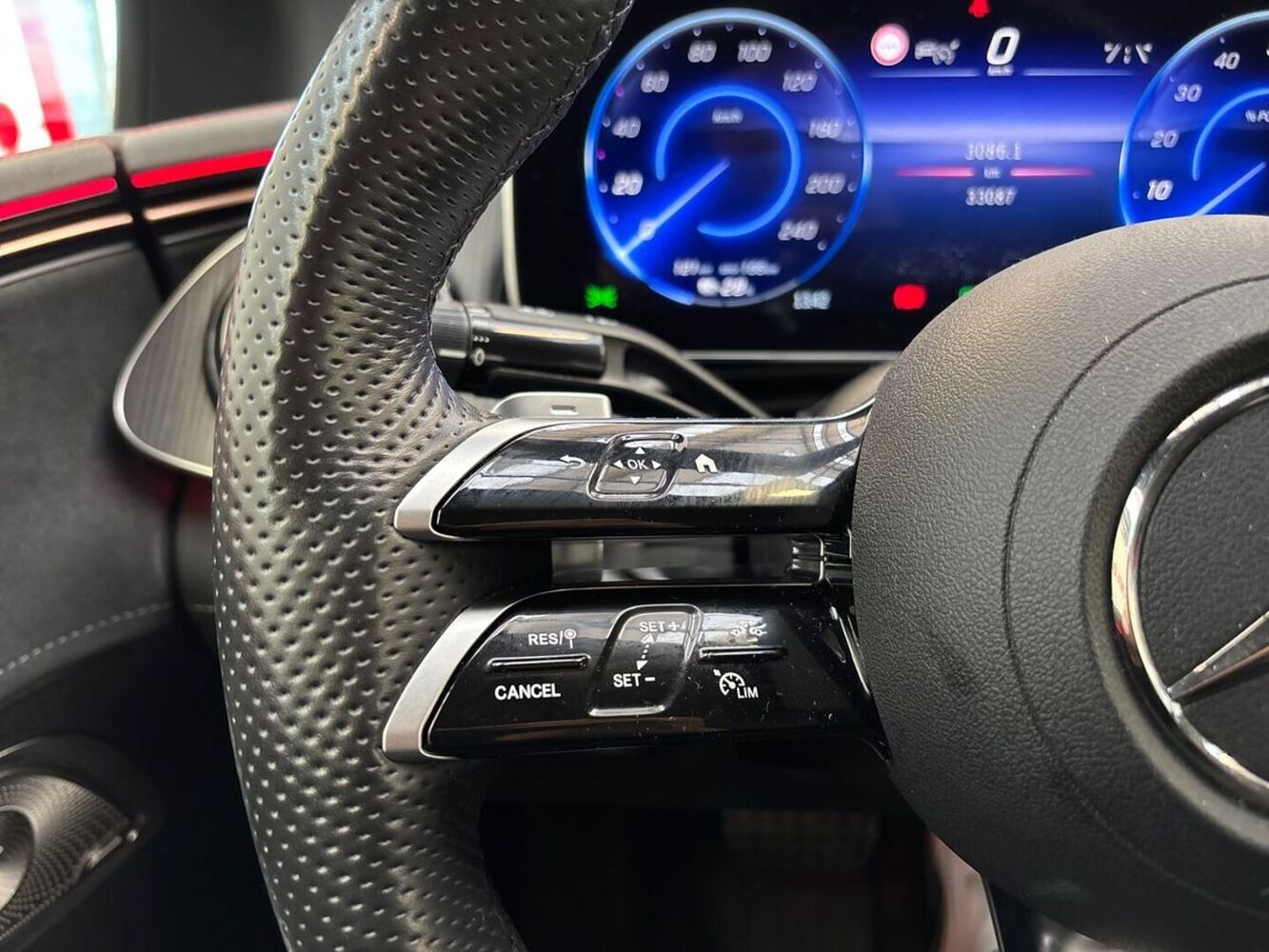 Mercedes-Benz EQE vaihtoauto