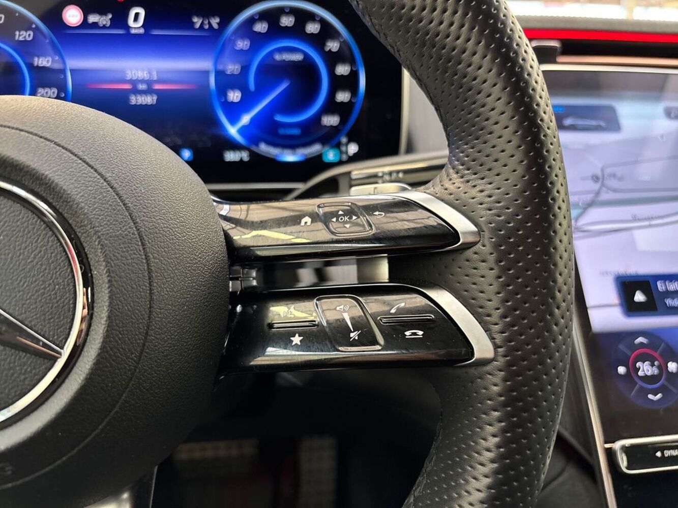 Mercedes-Benz EQE vaihtoauto