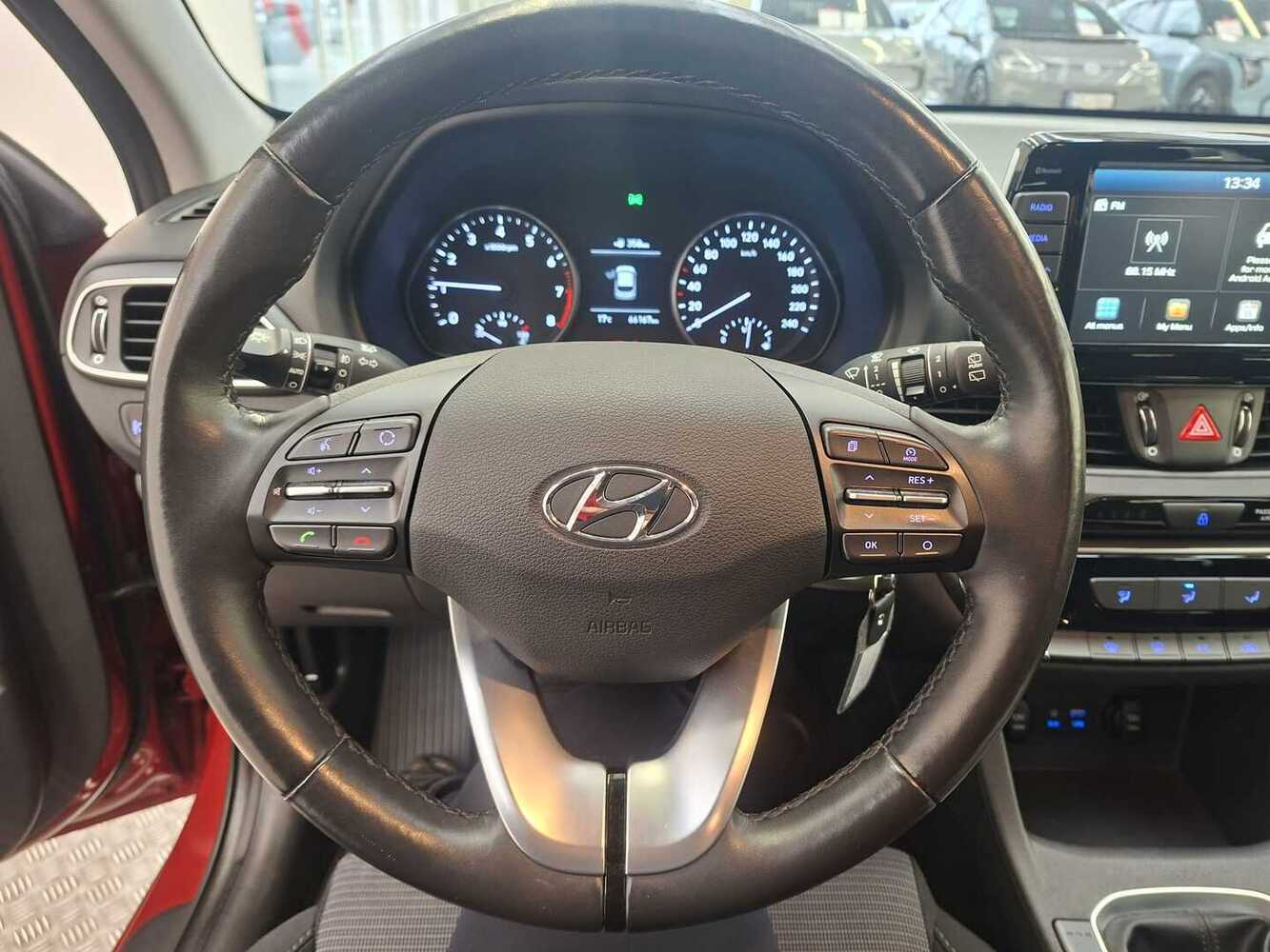 Hyundai i30 Hatchback vaihtoauto