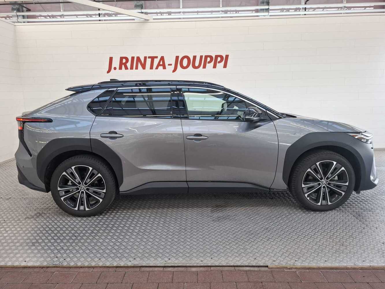 Toyota bZ4X vaihtoauto