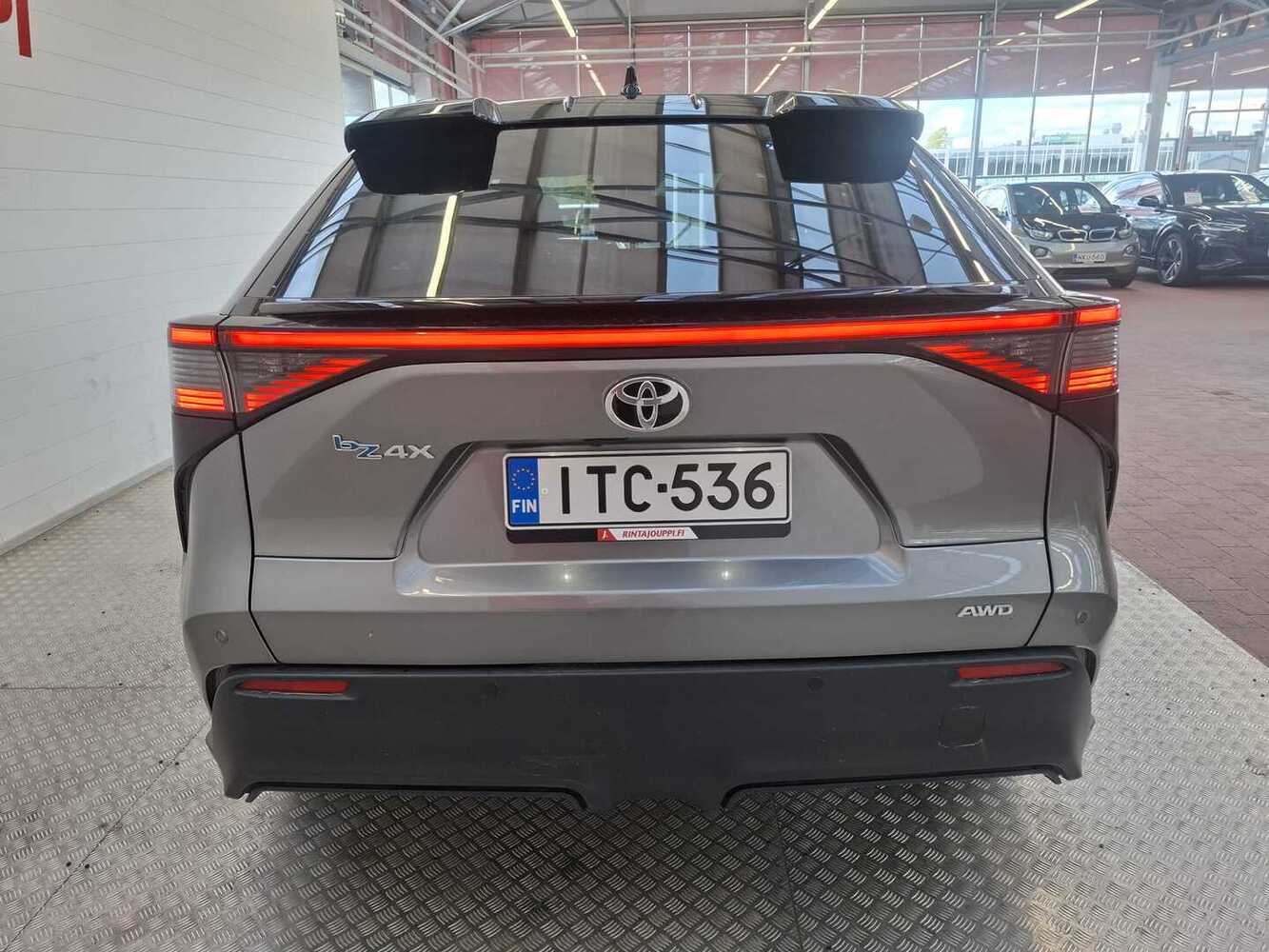 Toyota bZ4X vaihtoauto