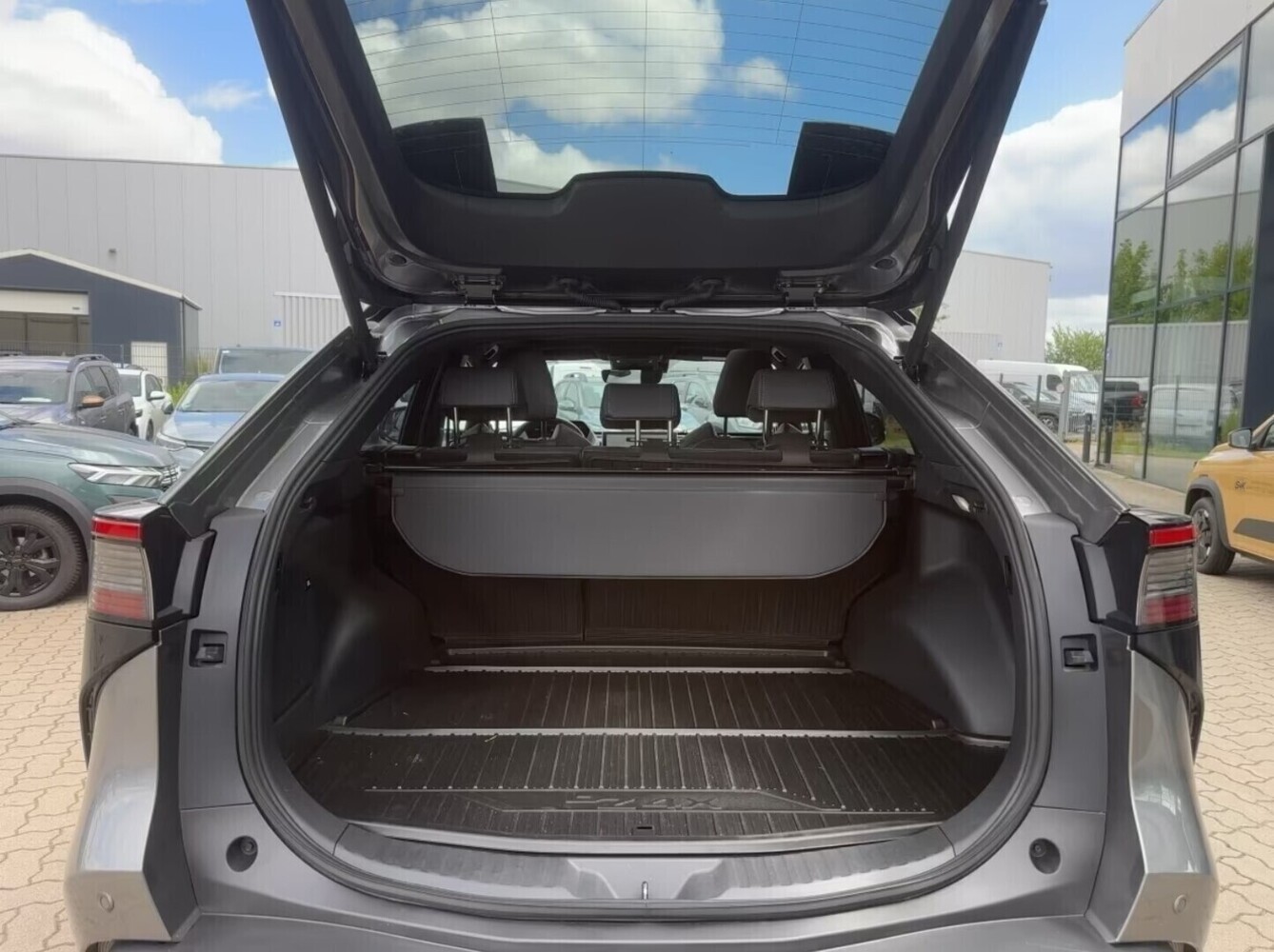 Toyota bZ4X vaihtoauto