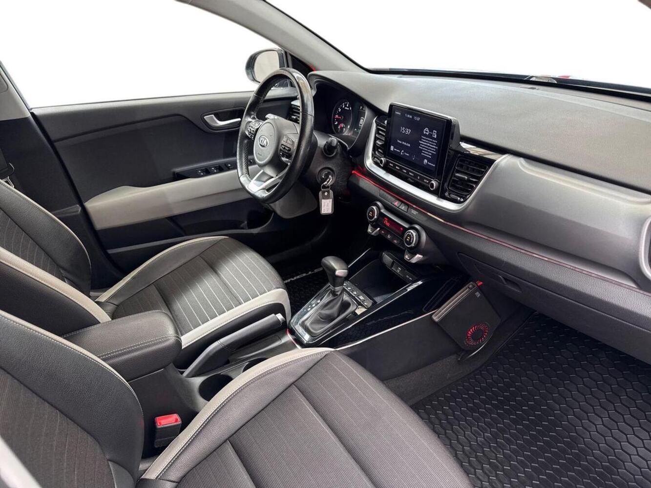 Kia Stonic vaihtoauto