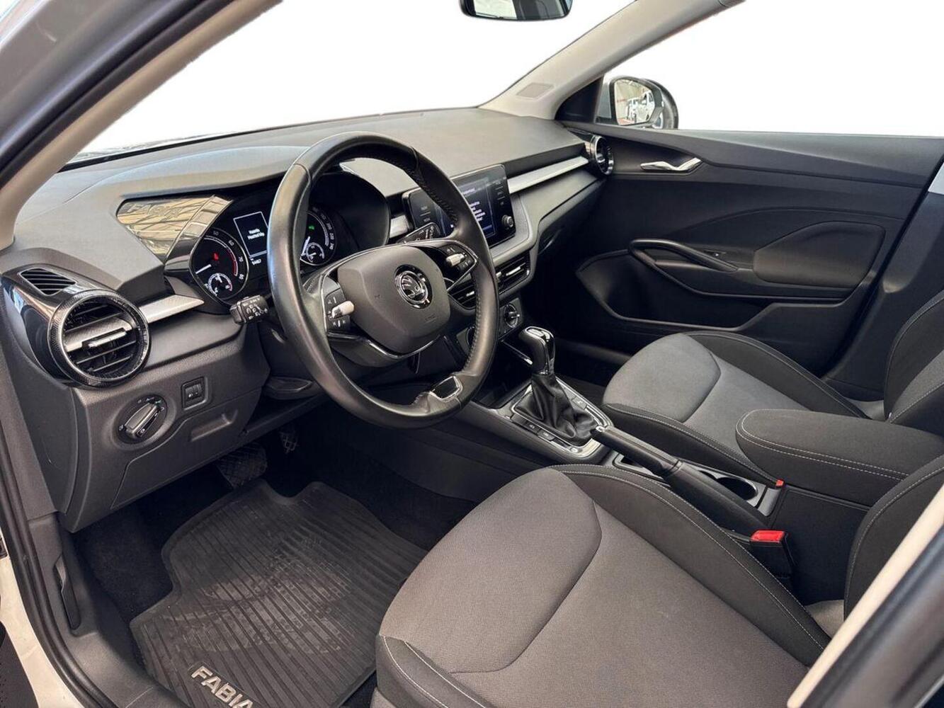 Skoda Fabia vaihtoauto