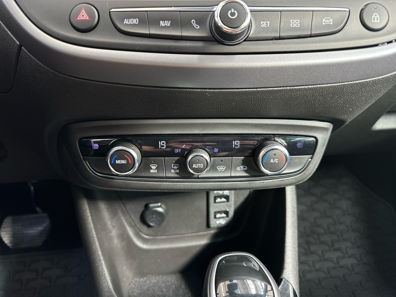 Opel Crossland vaihtoauto