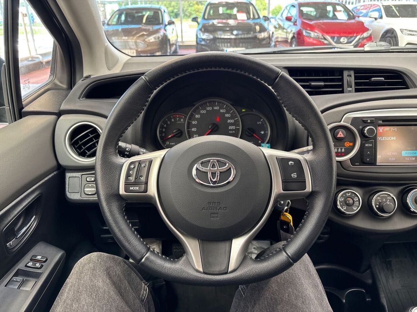 Toyota Yaris vaihtoauto