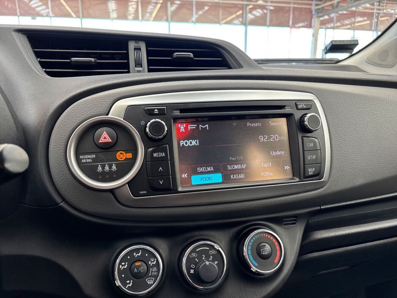Toyota Yaris vaihtoauto