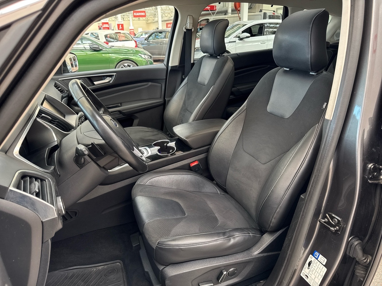 Ford S-MAX vaihtoauto