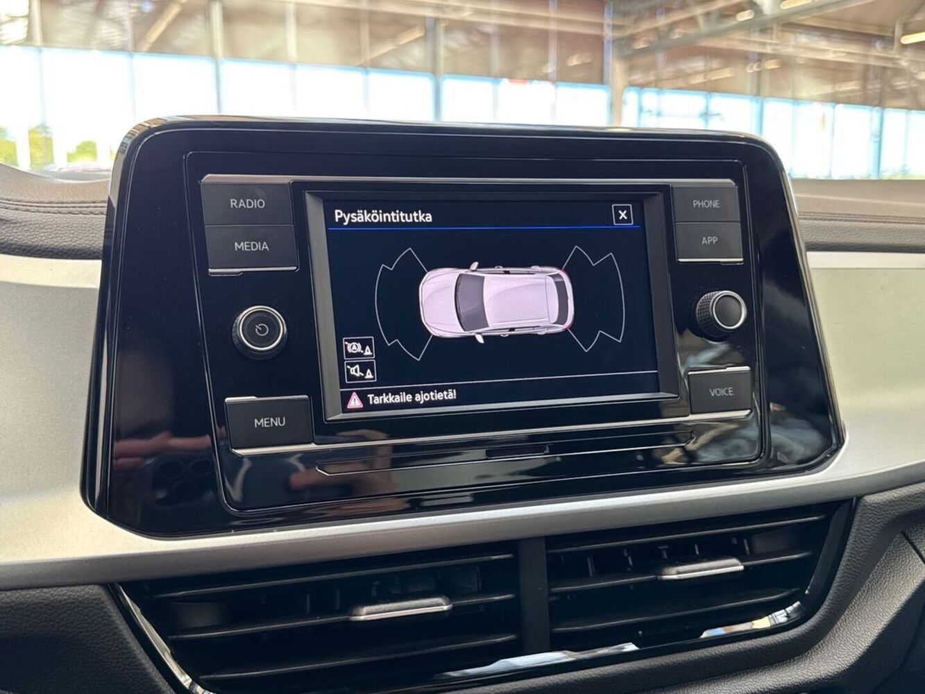 Volkswagen T-Roc vaihtoauto