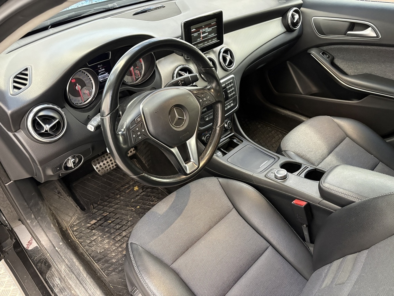 Mercedes-Benz GLA vaihtoauto