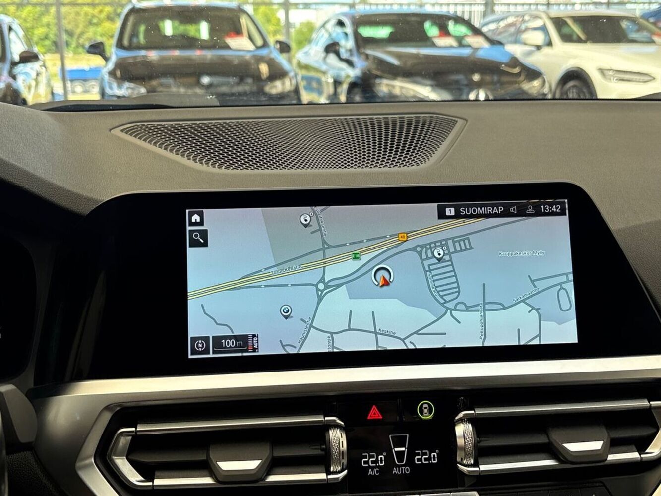 BMW 330 vaihtoauto