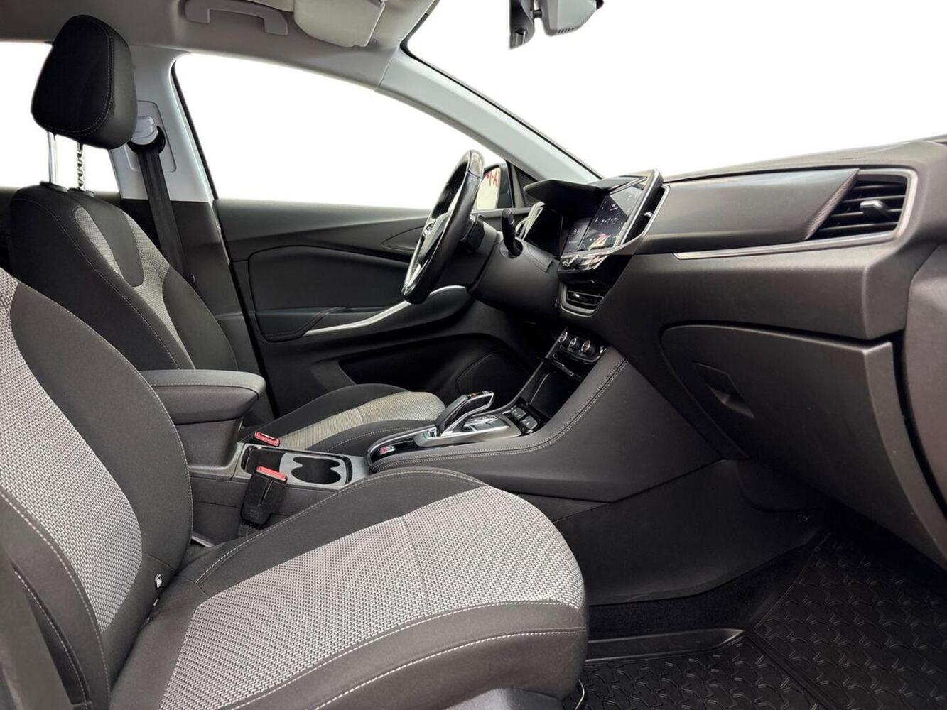 Opel Grandland vaihtoauto