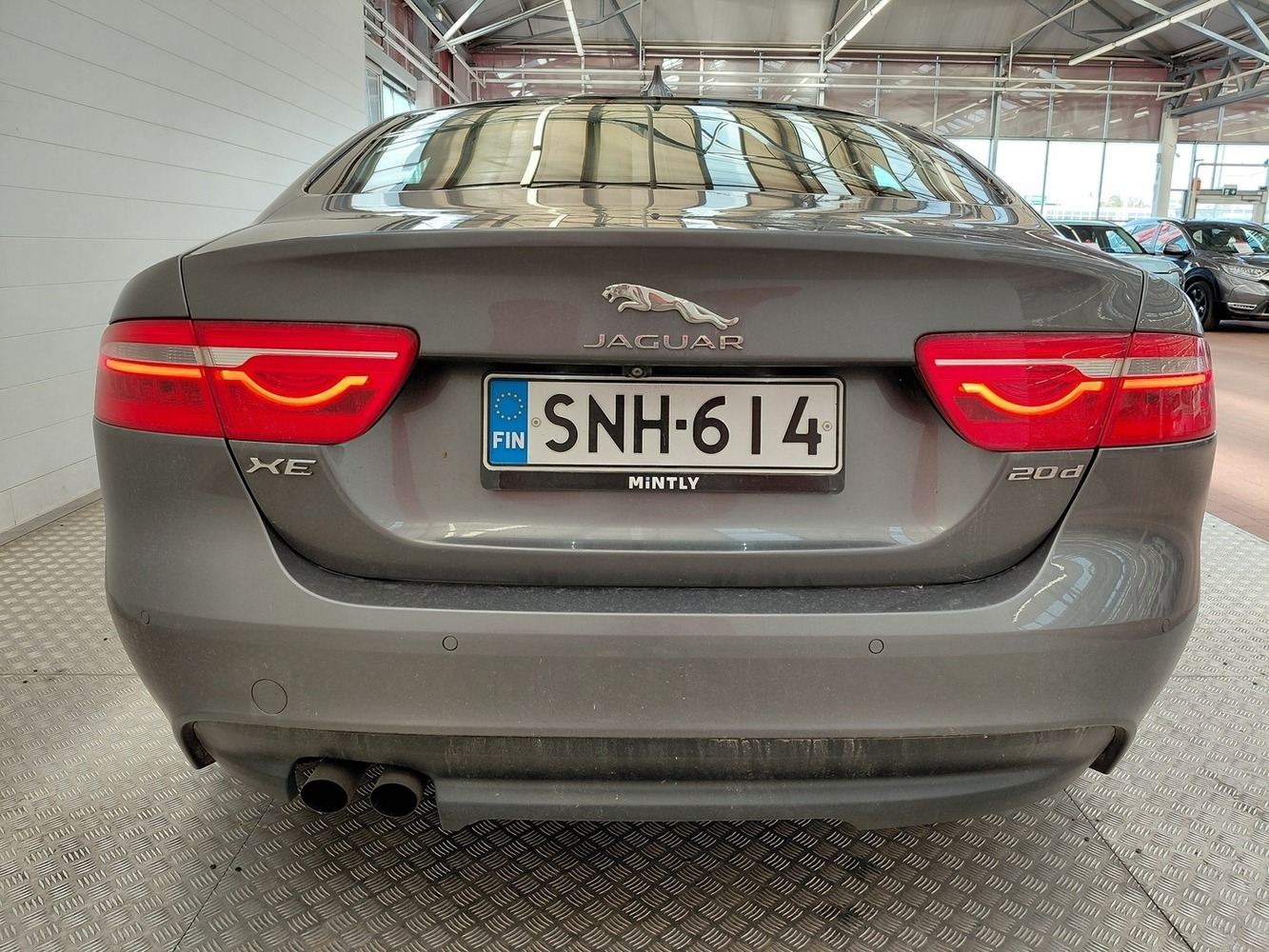 Jaguar XE vaihtoauto
