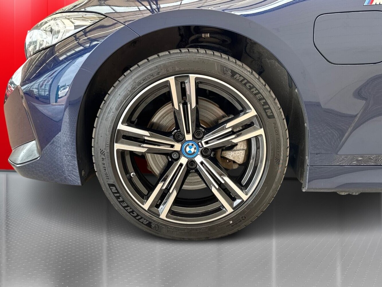 BMW 330 vaihtoauto