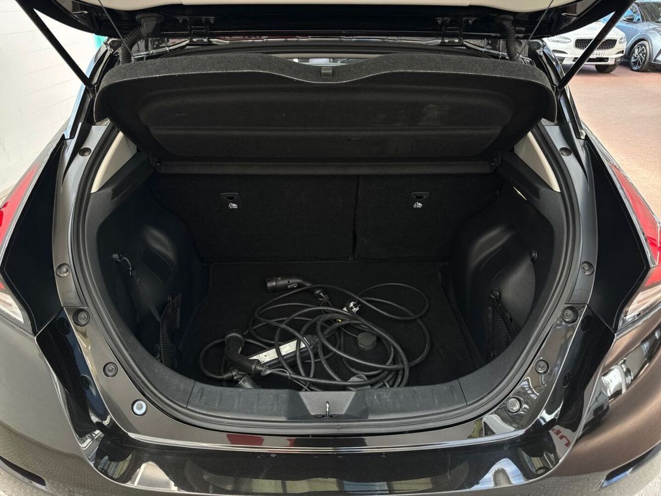 Nissan Leaf vaihtoauto