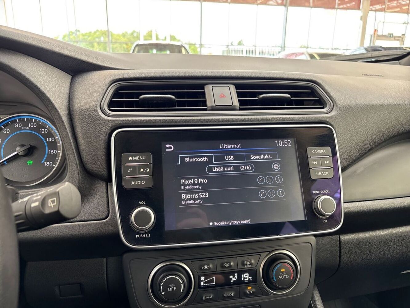 Nissan Leaf vaihtoauto