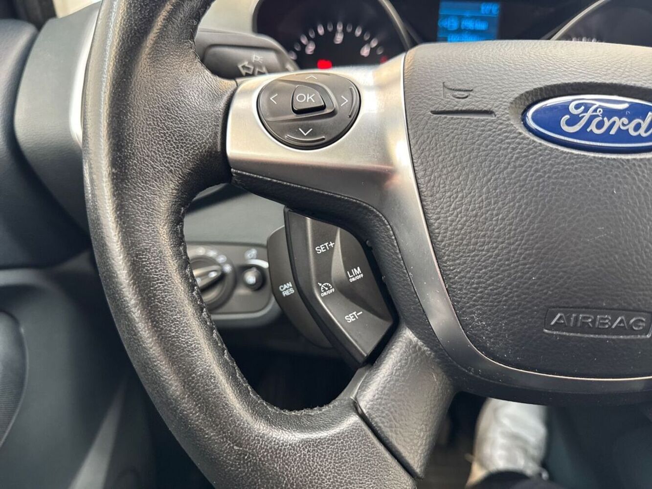 Ford C-MAX vaihtoauto