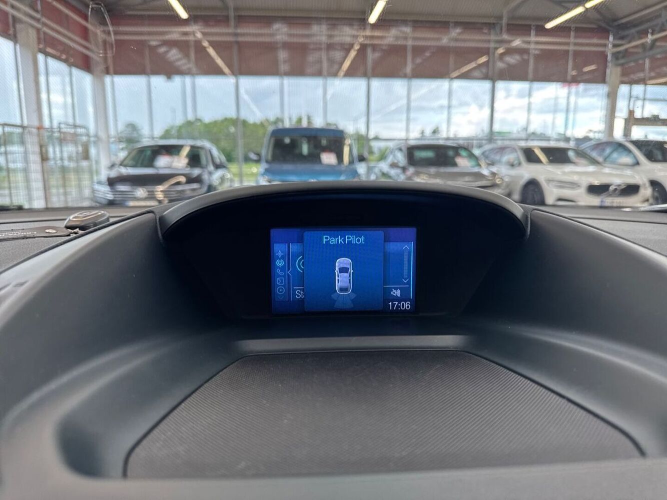 Ford C-MAX vaihtoauto