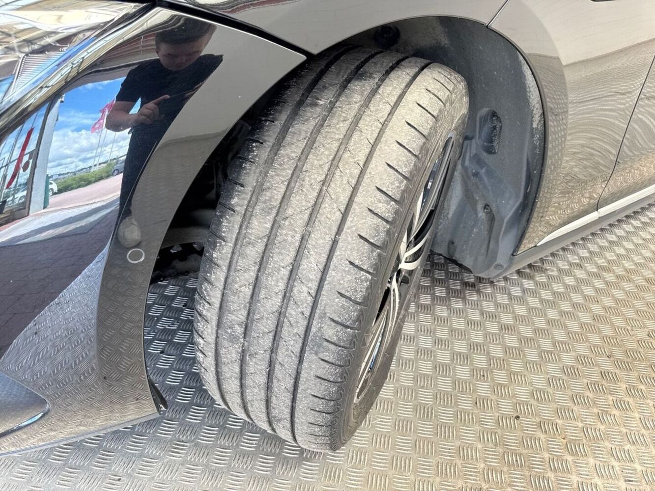 Mercedes-Benz EQE vaihtoauto