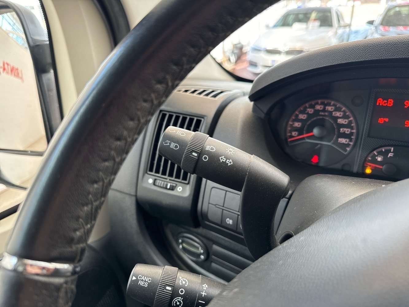 Peugeot Boxer vaihtoauto