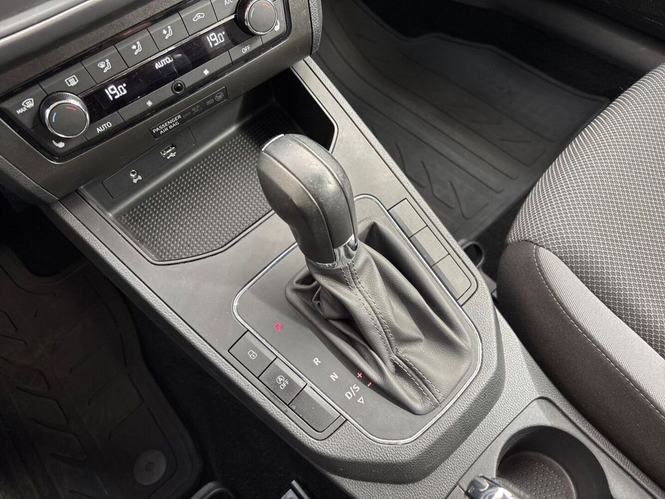 SEAT Ibiza vaihtoauto