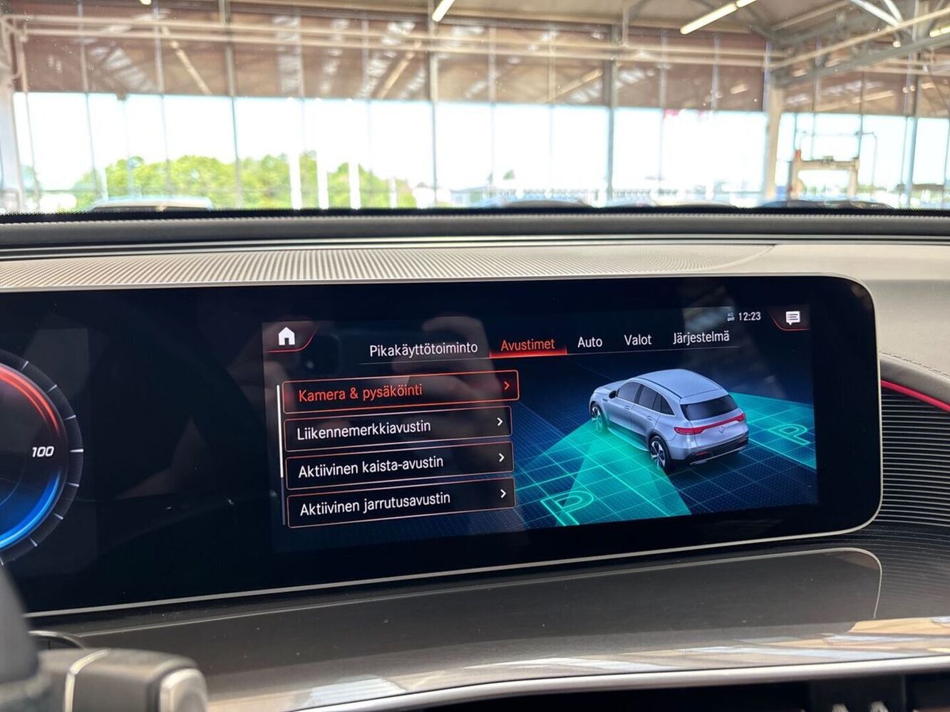 Mercedes-Benz EQC vaihtoauto