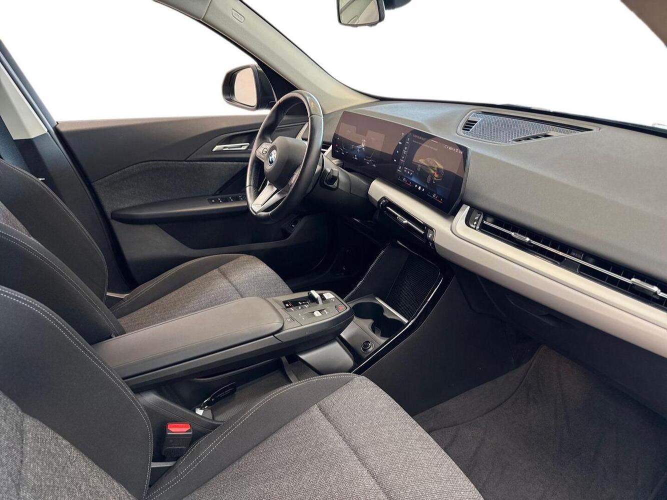BMW iX1 vaihtoauto