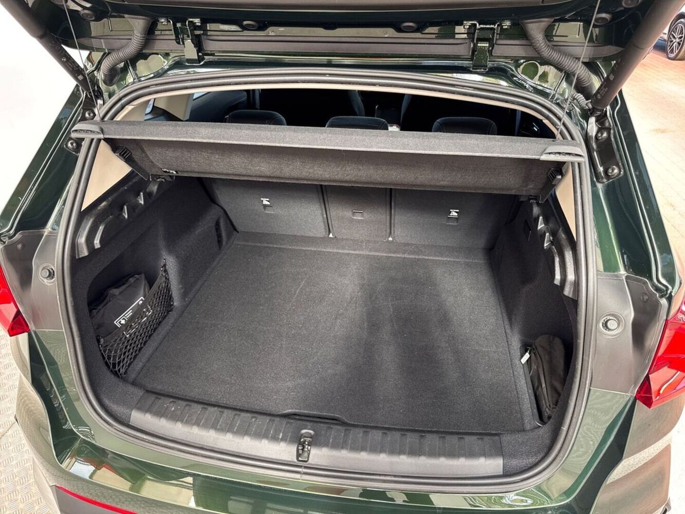 BMW iX1 vaihtoauto