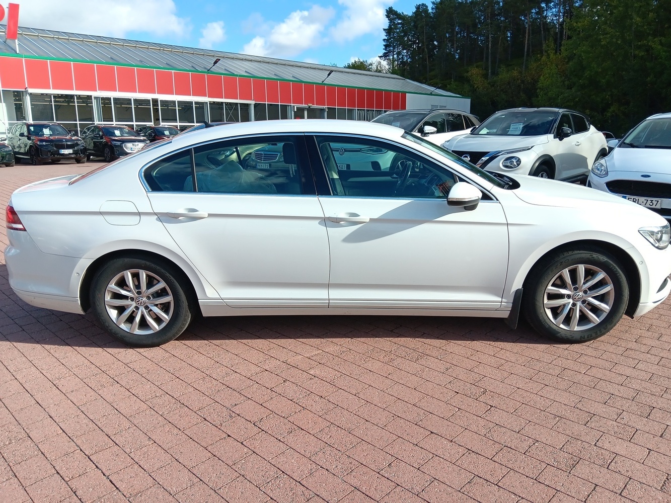 Volkswagen Passat vaihtoauto